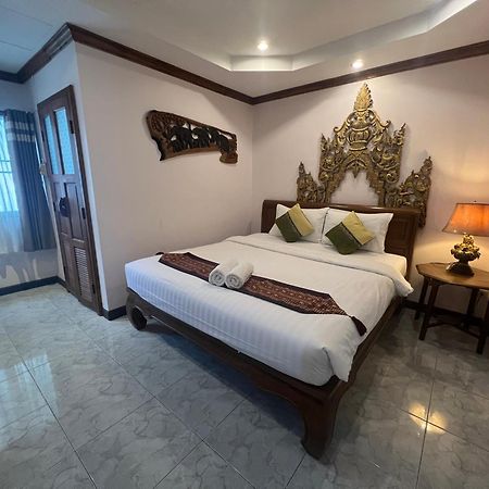 Отель Pha Thai House Чиангмай Экстерьер фото